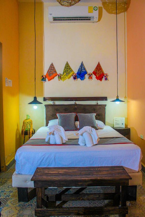 Casa Aluxes Hotel Valladolid  Buitenkant foto