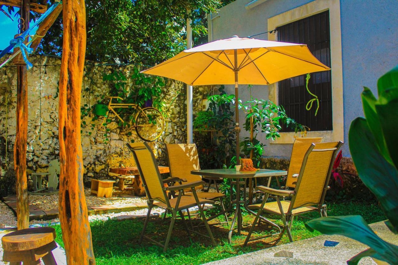 Casa Aluxes Hotel Valladolid  Buitenkant foto